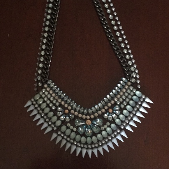 BaubleBar Statement Necklace - Picture 4 of 4